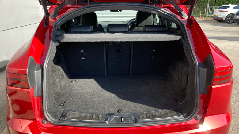 Jaguar E-Pace 1.5 P300e R-Dynamic SE 5dr Auto Estate